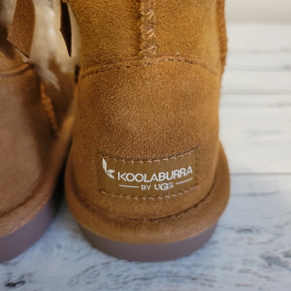 NWT KOOLABURRA BY UGG BOOTS K VICTORIA SHORT TAN COLOR BOW ACCENTS WARM - Picture 7 of 11